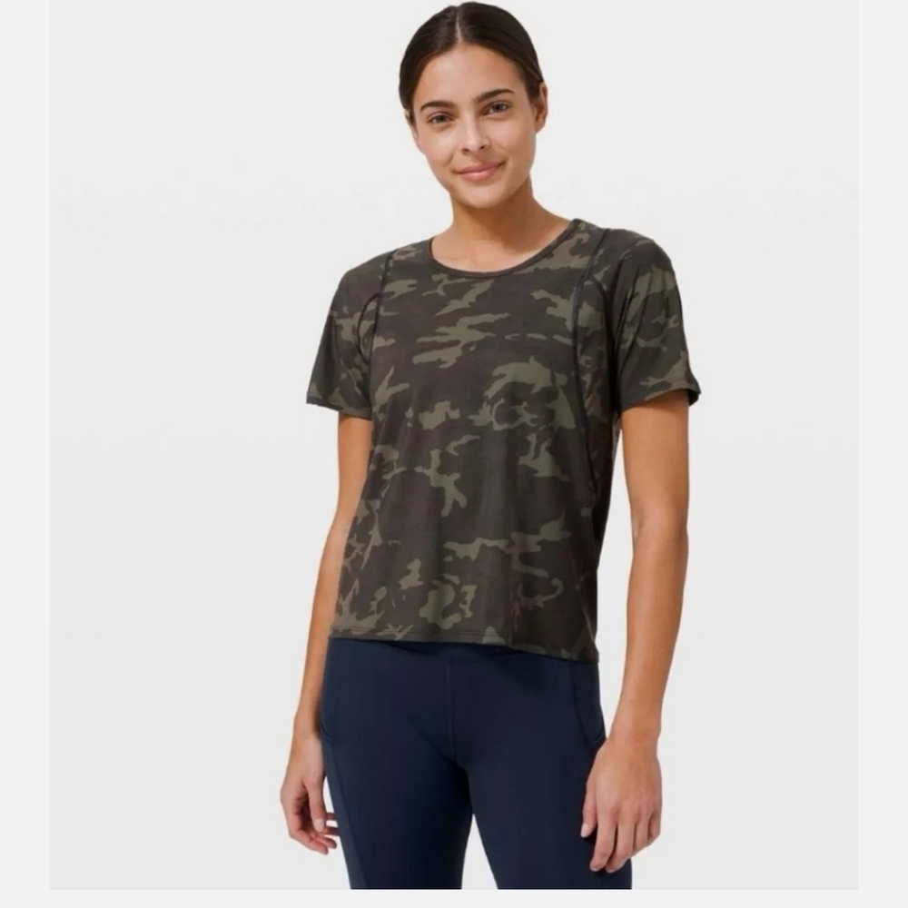 Lululemon Outrun The Heat Short Sleeve Incognito Camo Multi Gator Green Sz 8